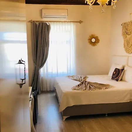 Alacatibutikotelim Cesme